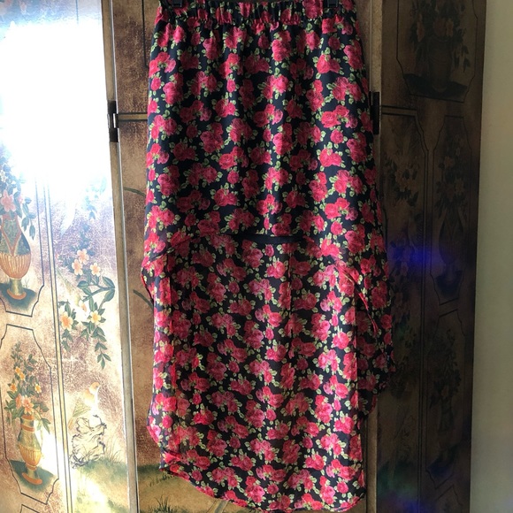 Floral High-Low skirt - Picture 3 of 3